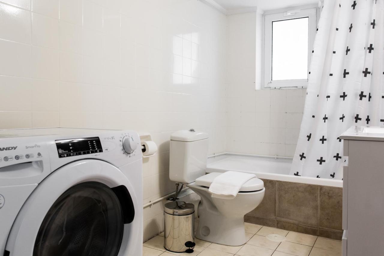 Pleasant 2Br Apartment Near Helexpo By Upstreet Athens Luaran gambar